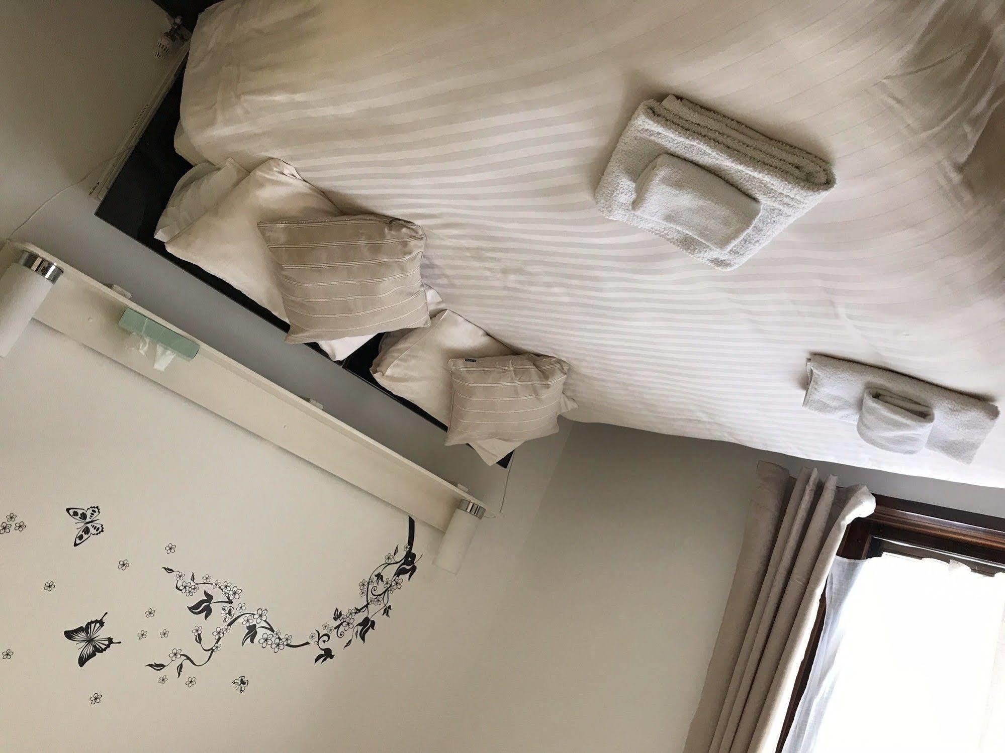 Breeze Guest House Bootle  Eksteriør bilde